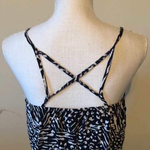 Mossimo camisole, black & white , med - Picture 4 of 5